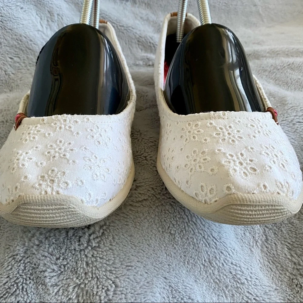 Dr. Scholl's‎ Joliet Off White Floral Eyelet Embroidered Ballet Flats 10M
